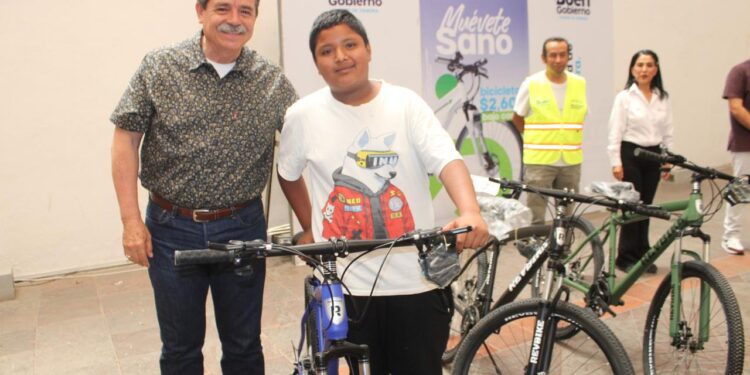 Realizan la segunda entrega de bicicletas del programa “Muévete Sano” 🚲