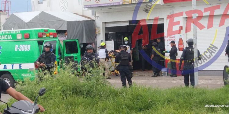 Muere muchacho de 16 años en la sala de un hospital, tras ser atacado a balazos en el Fracc. Altamira de Zamora
