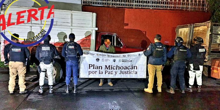 Capturan a “talamontes” y asegura tres camionetas con madera