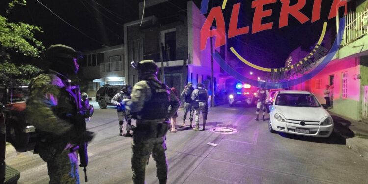 Balean a hombre de 43 años en la colonia Los Manguitos de Jacona, video 👇